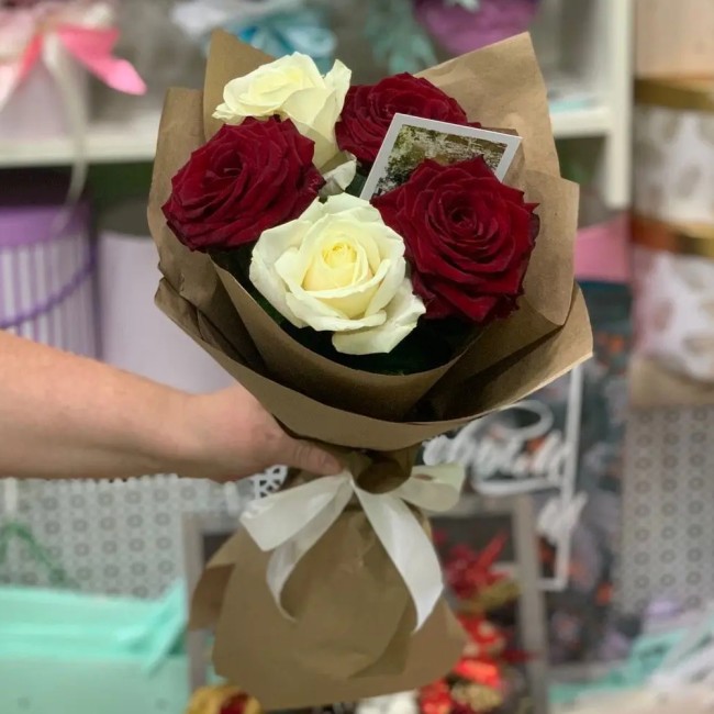 Букет цветов "Геометрия любви"